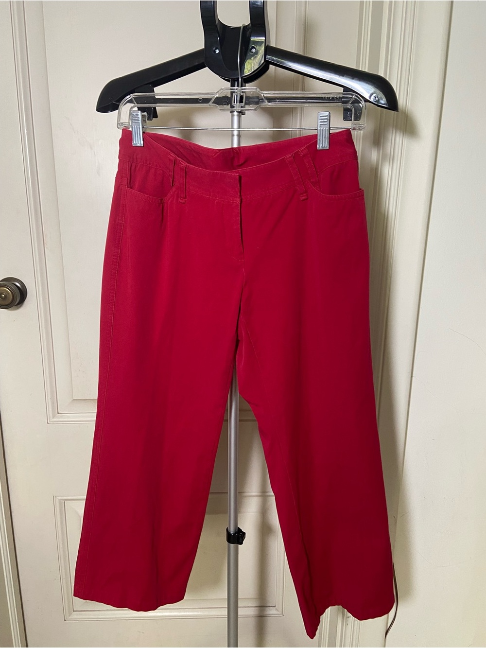 Express Red Cropped Pants size 4